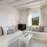 Andronis Minois Hotel Parasporos