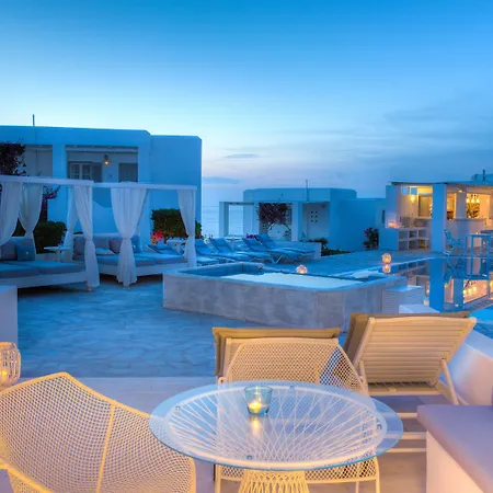 Andronis Minois Hotel Parasporos