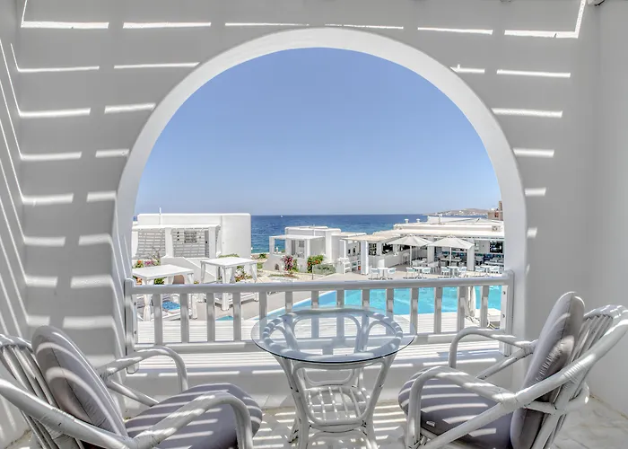 فندق Andronis Minois 5*