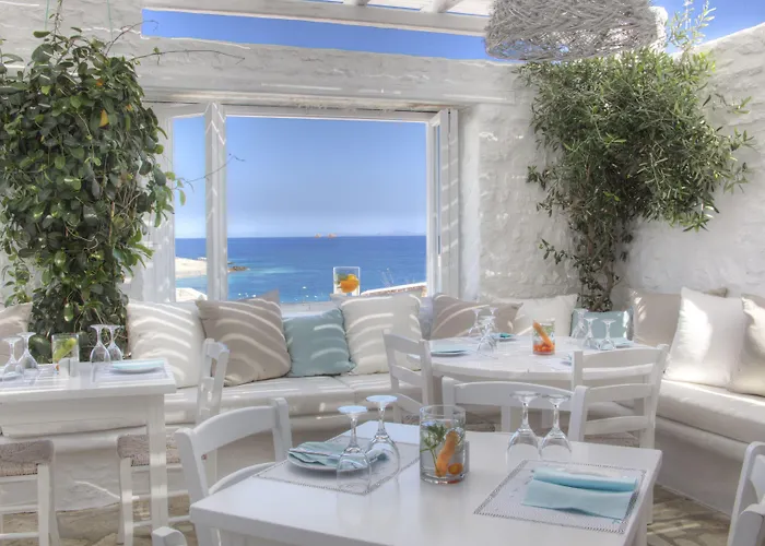 Andronis Minois فندق Parasporos